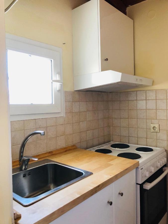 Wooden Ceiling Apartment - Close To City Center Kanálion Exterior foto